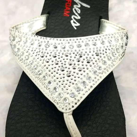 Sketchers Yoga Foam Size 9 Black With Silver Rhinestone Flip Flops - Picture 6 of 9